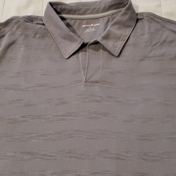 EUC DKNY Polo - Picture 3 of 3
